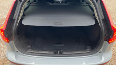 Volvo V60 2.0 B4P Plus Dark 5dr Auto [7 speed] Petrol Estate